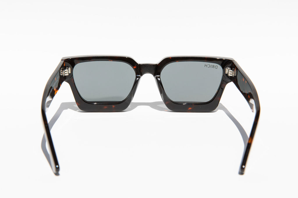 GENESIS LEOPARD